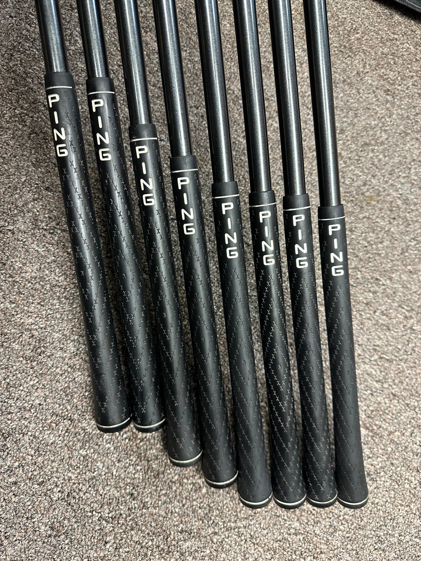 PING i3 Black Dot oversize Iron set with Graphite shaft, Stiff flex